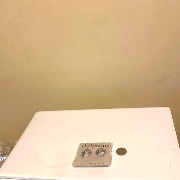 Vintage Dalessop Design Chicago Silver tone Rope Texture Button Clip On Earrings - Picture 4 of 5